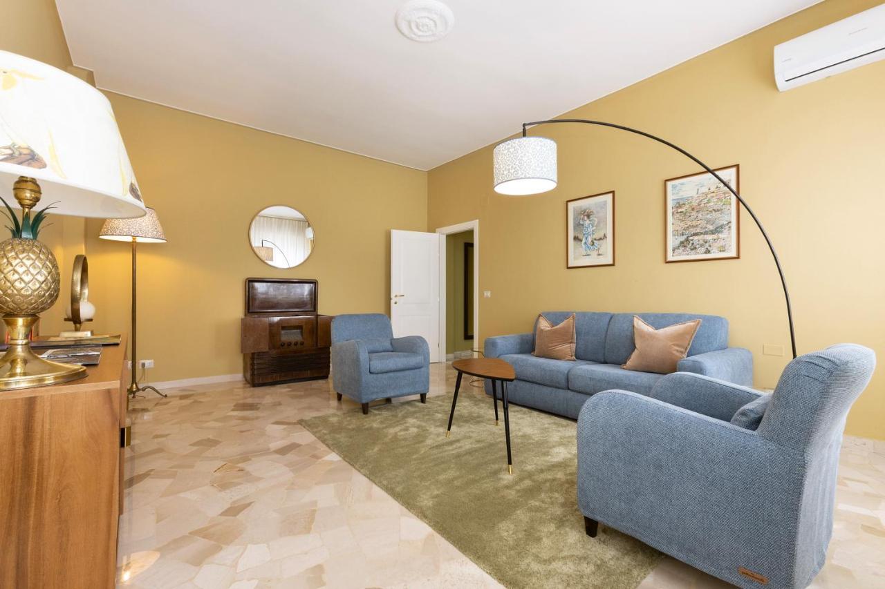Lilly Apartment Floransa Dış mekan fotoğraf