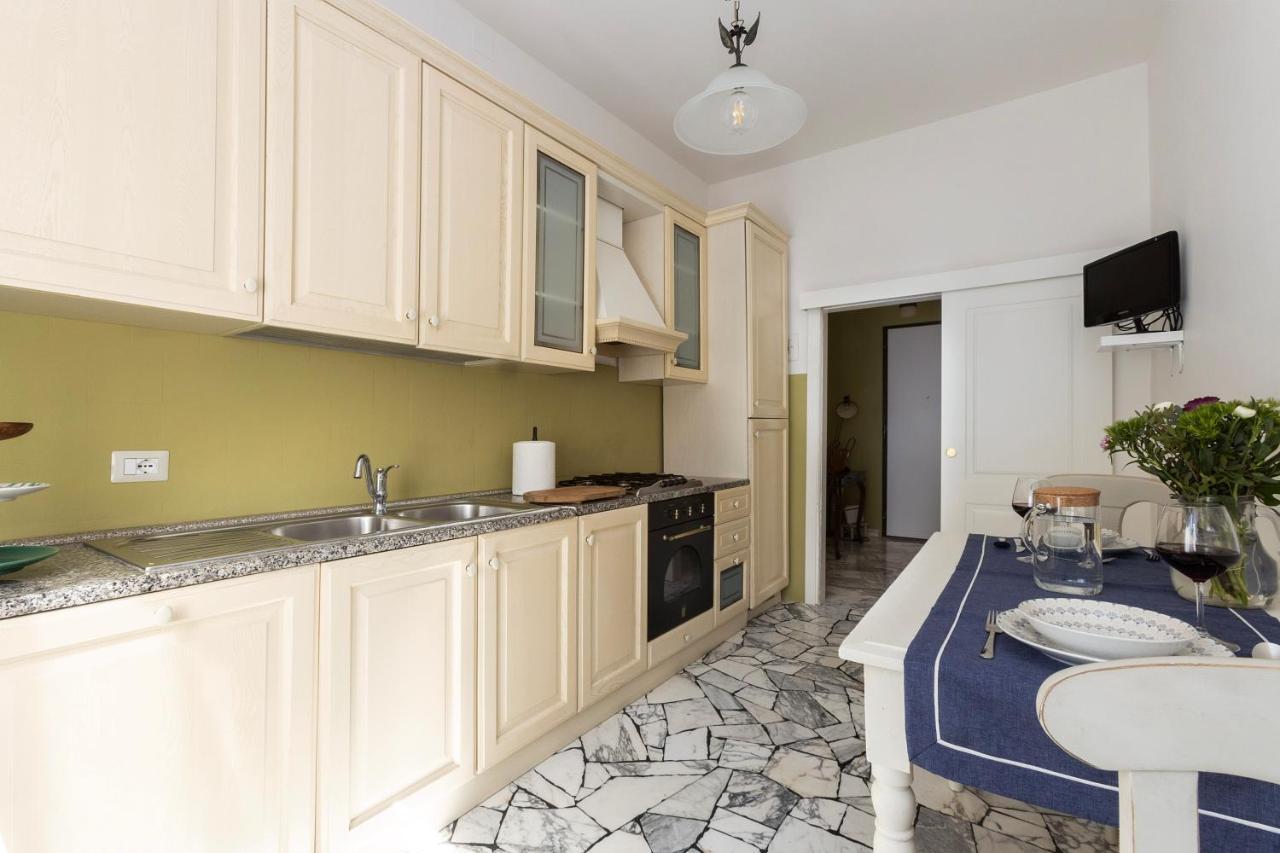 Lilly Apartment Floransa Dış mekan fotoğraf